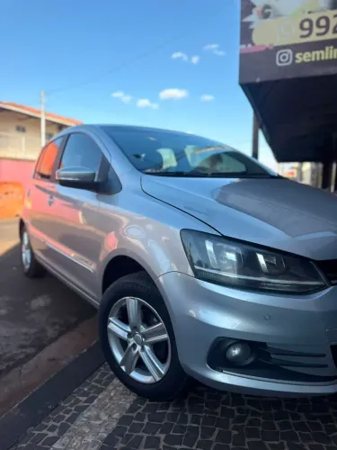 Volkswagen Fox Comfortline 1.0 Flex 12V 5P 2016