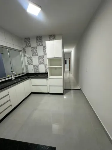 Oportunidade, Casa 3 Qts 1 Suíte Entrada 34Mil Prox Garavelo