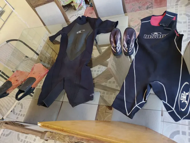 Kit mergulho roupa tênis e pé de pato
