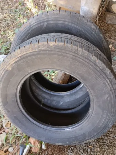 Pneus 265/65 R17