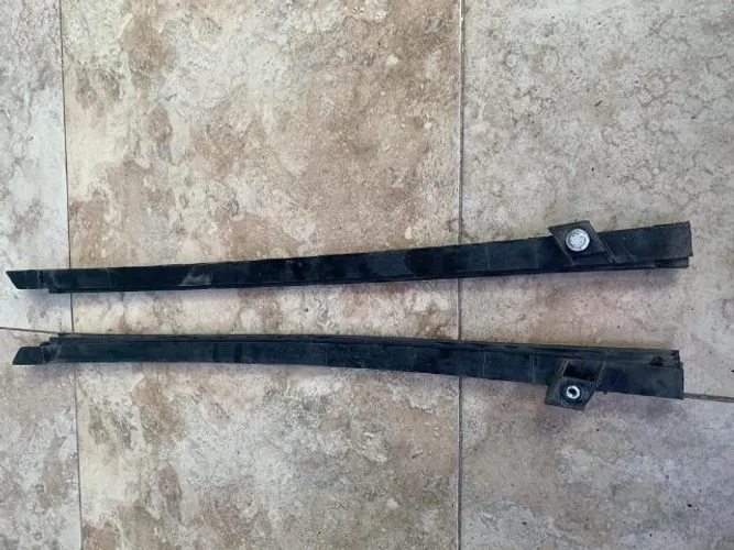 Canaleta plastica da porta fiat ducato original cada 70 reais