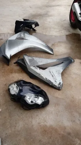 Sucata de moto para retirada de peças CBR 1000rr 2009/2010