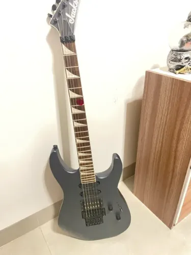 Guitarra Jackson Soloist