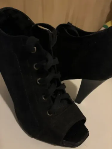 Sapato com cadarço Preto
