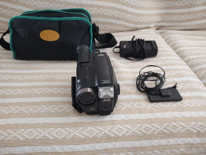 FILMADORA JVC