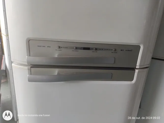 REFRIGERADOR ELECTROLUX DF 46 220V