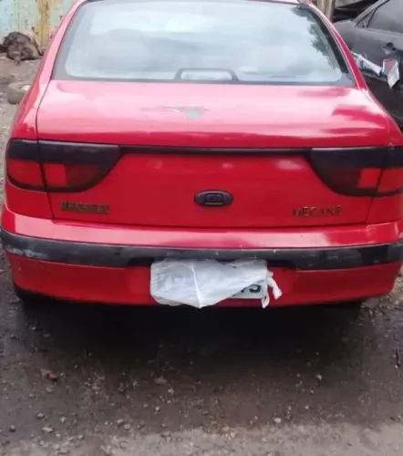 Renault Megane Sedan 1998 - peças