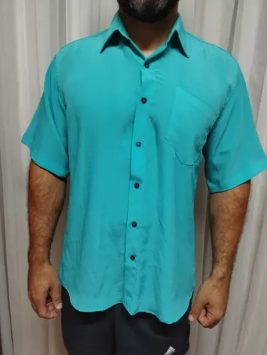 Camisa social masculina azul turquesa