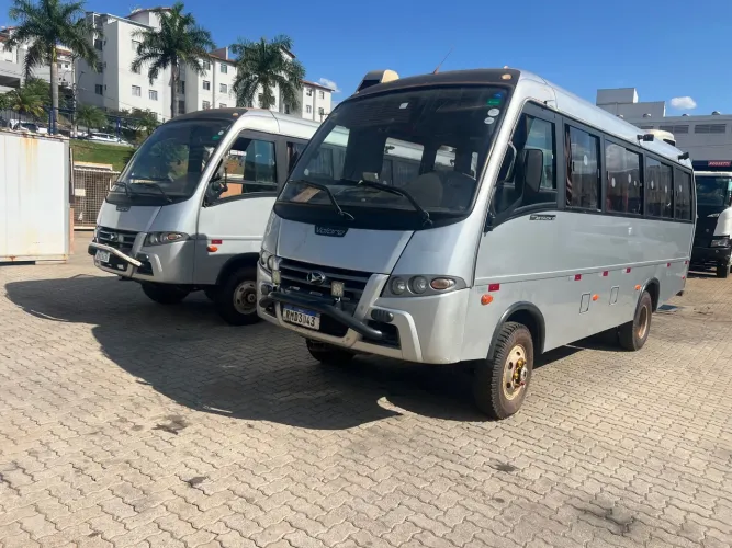 Micro 2021 4x4 21 lugares 