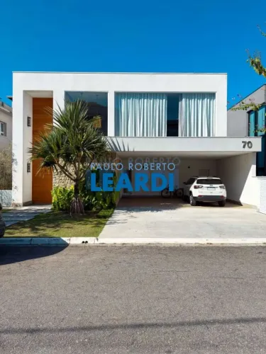 CASA EM CONDOMÍNIO - ALPHASÍTIO - SP