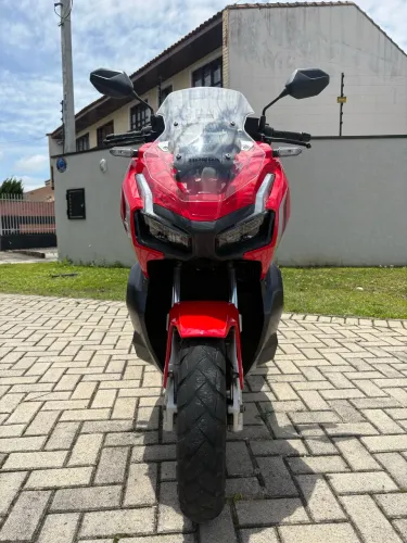 Vende-se Honda ADV 150 