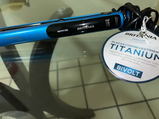 Prancha Titanium Britânia 220º