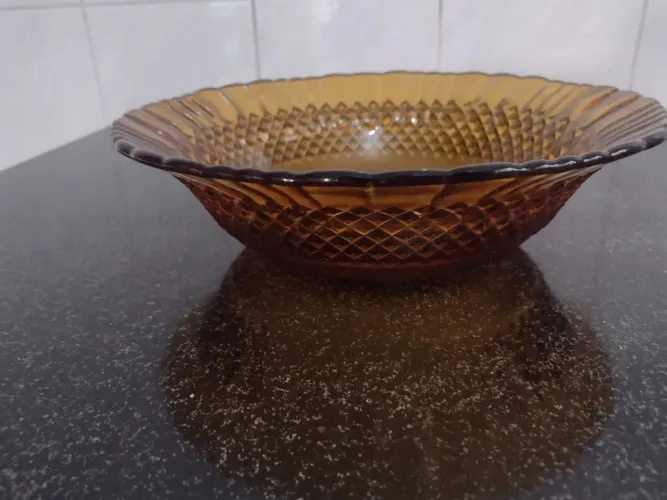 Promoção para retirar hoje linda tigela âmbar antiga