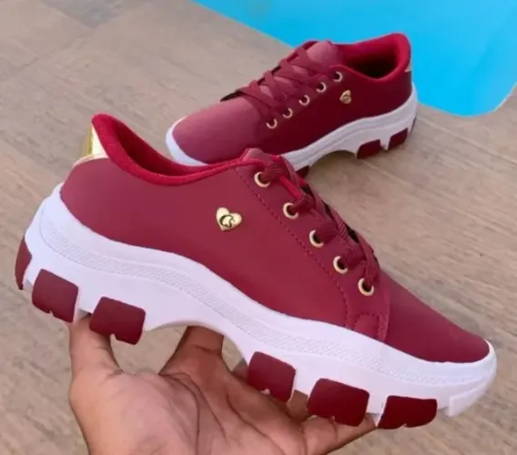 Tênis feminino luxo tratorado - tamanho 35