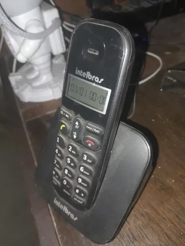 Vendo telefone intelbras novo  200 reais 