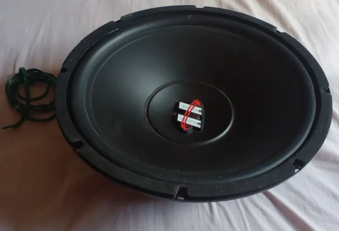 Alto falante 12 polegadas 520 volts   marca:Hurricane