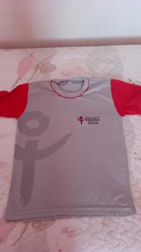 Vendo uniforme Colégio Regina Pacis