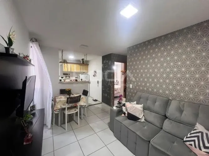Apartamento térreo à venda no Jardim Embaré, São Carlos - 2 dormitórios e móveis planejado