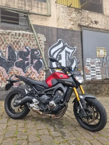 MT 09 2017 TODA REVISADA! (DIVERSOS ACESSÓRIOS)