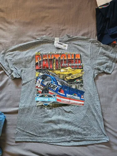 Camiseta Daytona 500 - 54 Anos em Fabricação