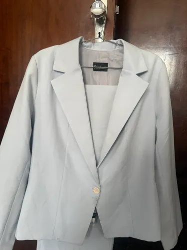 Conjunto Blazer e Calça Simulassão