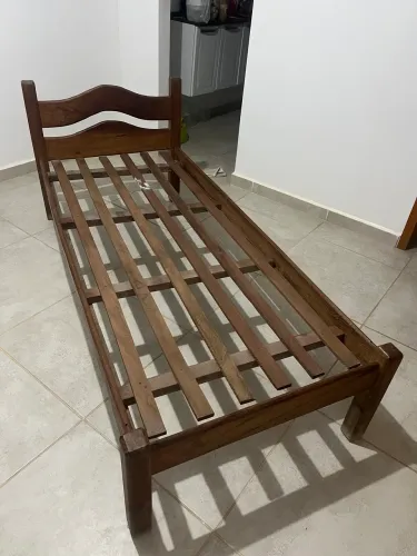Cama de Solteiro Madeira Maciça