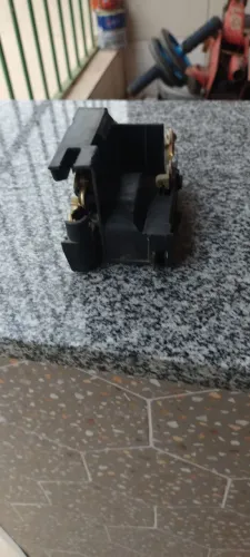 Vendo uma fechadura do caminhão Mercedes 1620