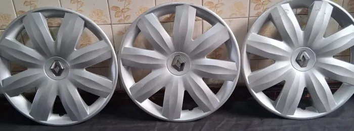 03 calotas original Renault Sandero Logan aro 14 a partir de 25,00 cada
