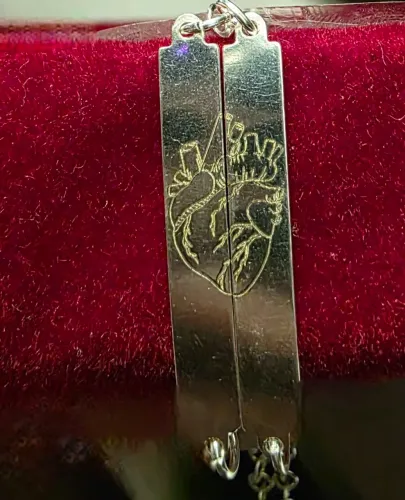 Gravação a laser em pulseira