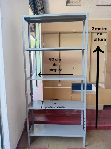 Estante com prateleira de aço grande 30cm