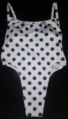 Body maiô cavado de Bolinhas Branco e Preto