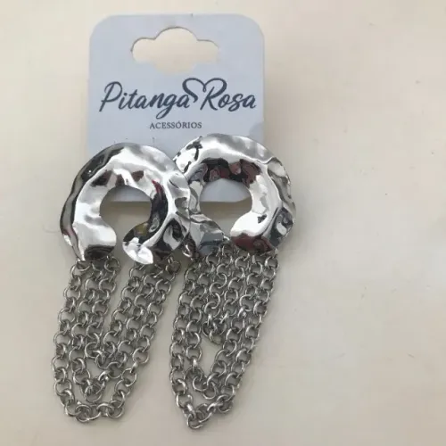 Brinco Com Corrente Prateado Da Pitanga Rosa