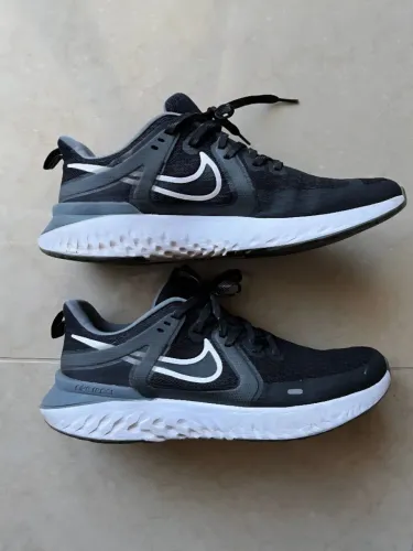 Tênis Nike React original 41/42