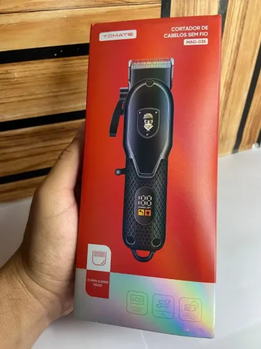 Máquina de Cortar Cabelo sem Fio Dourada - Tomate MAG-031