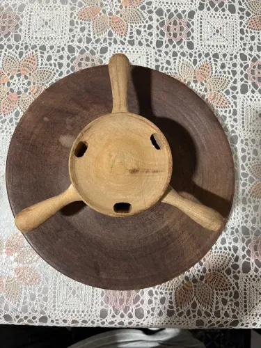 Suporte para espeto de carne, feito de madeira 