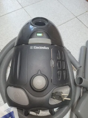 Aspirador Electrolux MAX Trio 1600W.