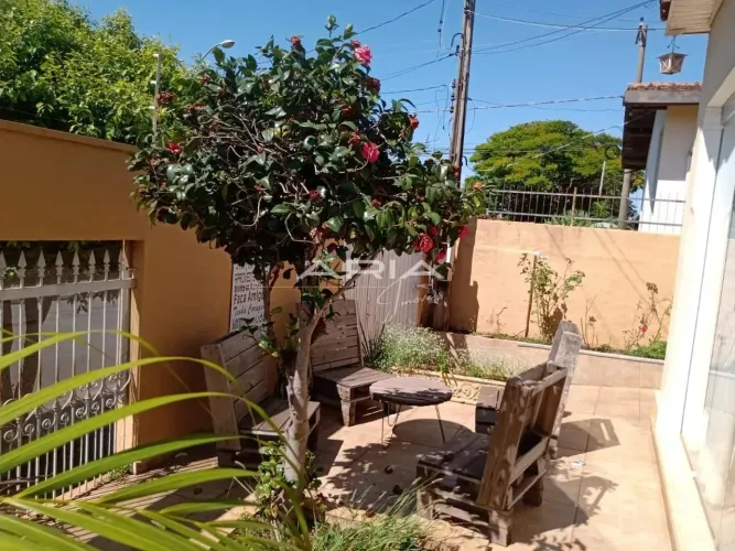Casa à venda no Centro de Guariba (SP), com ótima estrutura e localização
