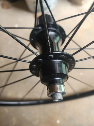 Roda traseira DT Swiss R460