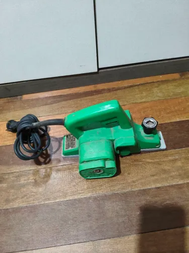 Plaina elétrica antiga