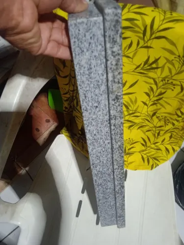 Vendo uma pedra de mármore usada mais tá nova pra vender logo 