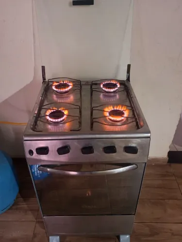Vendo fogão inox 4 bocas