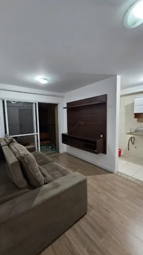 Lindo imóvel de 2 quartos e uma vaga , em um excelente condomínio e super localização   