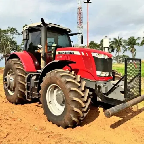 Vende-se trator Massey Ferguson */2023