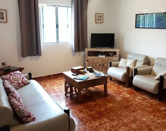 Ubatuba -Tenório: Apartamento térreo 2 dormitórios suíte 2 vagas Próximo a praia