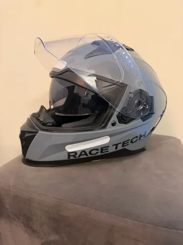 Capacete - RACE TECH - Ótima condição - pouco usado