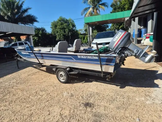 Lancha motor Yamaha + carretinha / reboque