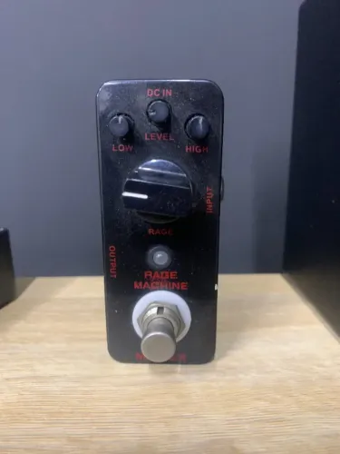 Pedal MOOER Rage Machine