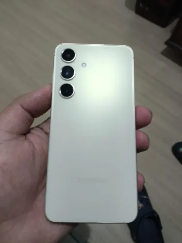 Samsung S24