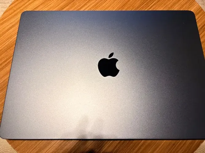 Notebook Apple MacBook Air M4 15 polegadas - 16GB/256GB - 26 ciclos