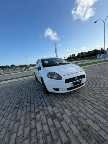 Fiat Punto 1.4 Fire Flex 8V 5P 2010